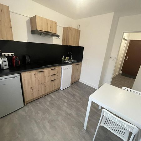 Logement Neuf A Proximite Du Centre Ville Avec Parking ลิมอจส์ ภายนอก รูปภาพ